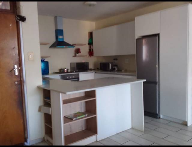 2 BEDROOM APARTMENT FOR SALE IN BRAAMFONTEIN